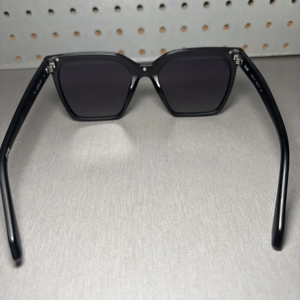 Quay Sunglasses Level Up 60-16-148 Black Frames Blue Beige Fade Lenses